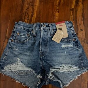women’s levi’s 501 nwt jean shorts size 24